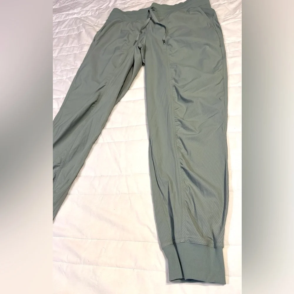 LULULEMON Green Track Pants - Picture 3 of 8